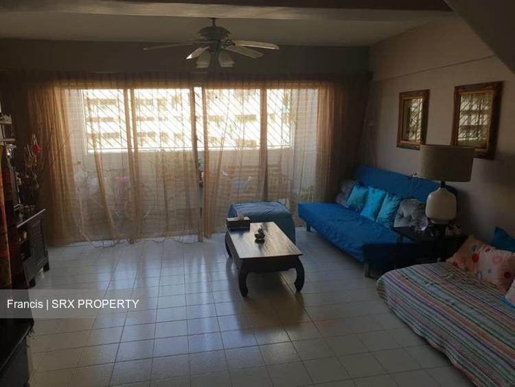 Blk 336 Jurong East Avenue 1 (Jurong East), HDB Executive #175349132